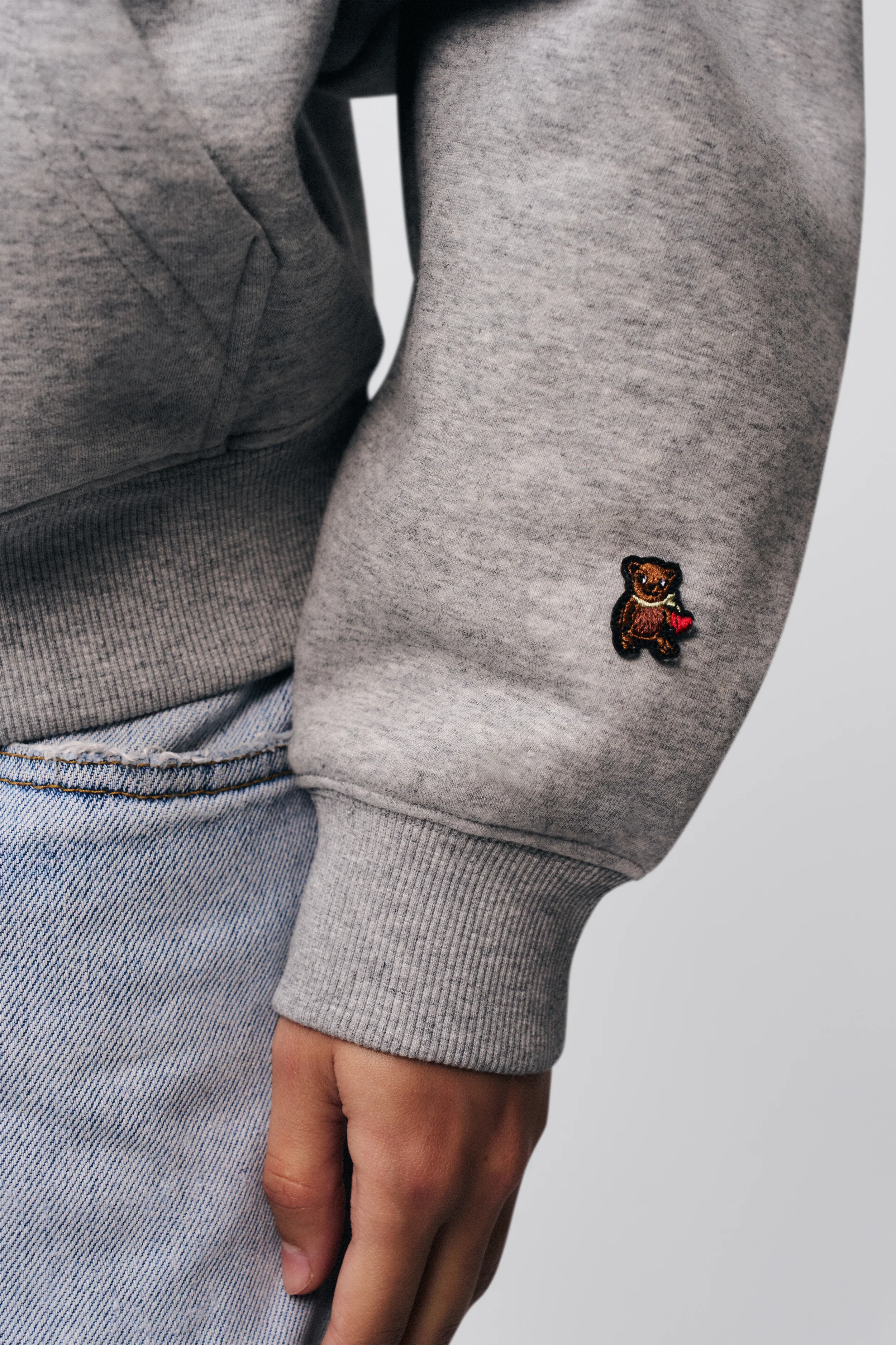 Guizio Pullover Hoodie - Image 4