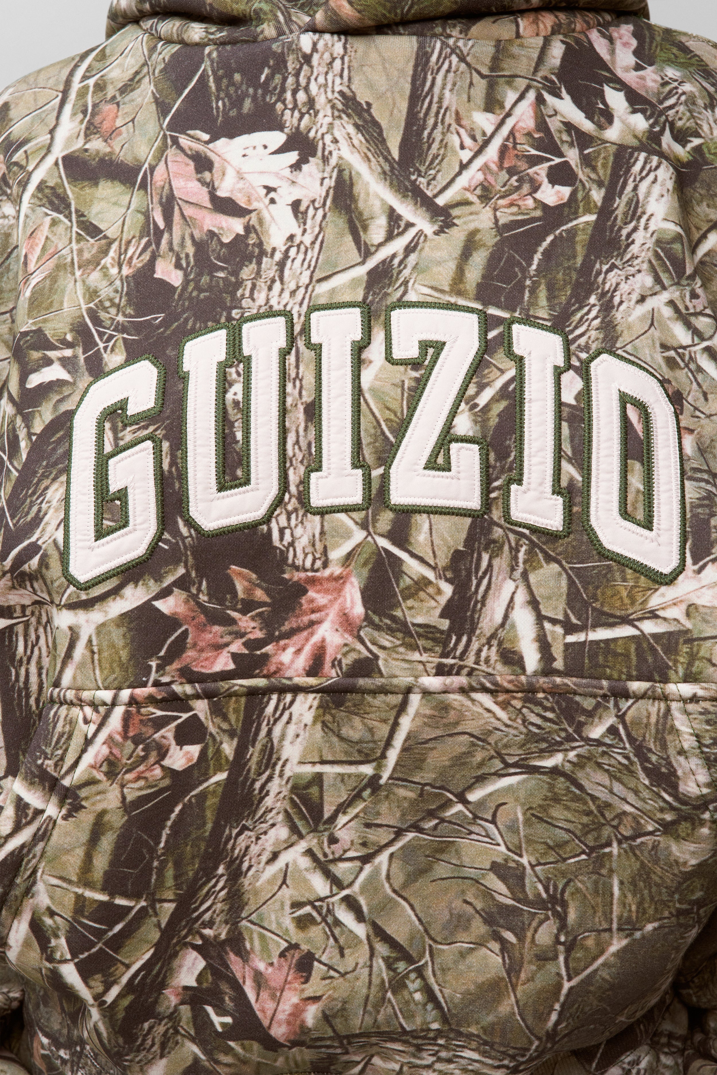 Guizio Pullover Hoodie - Image 5