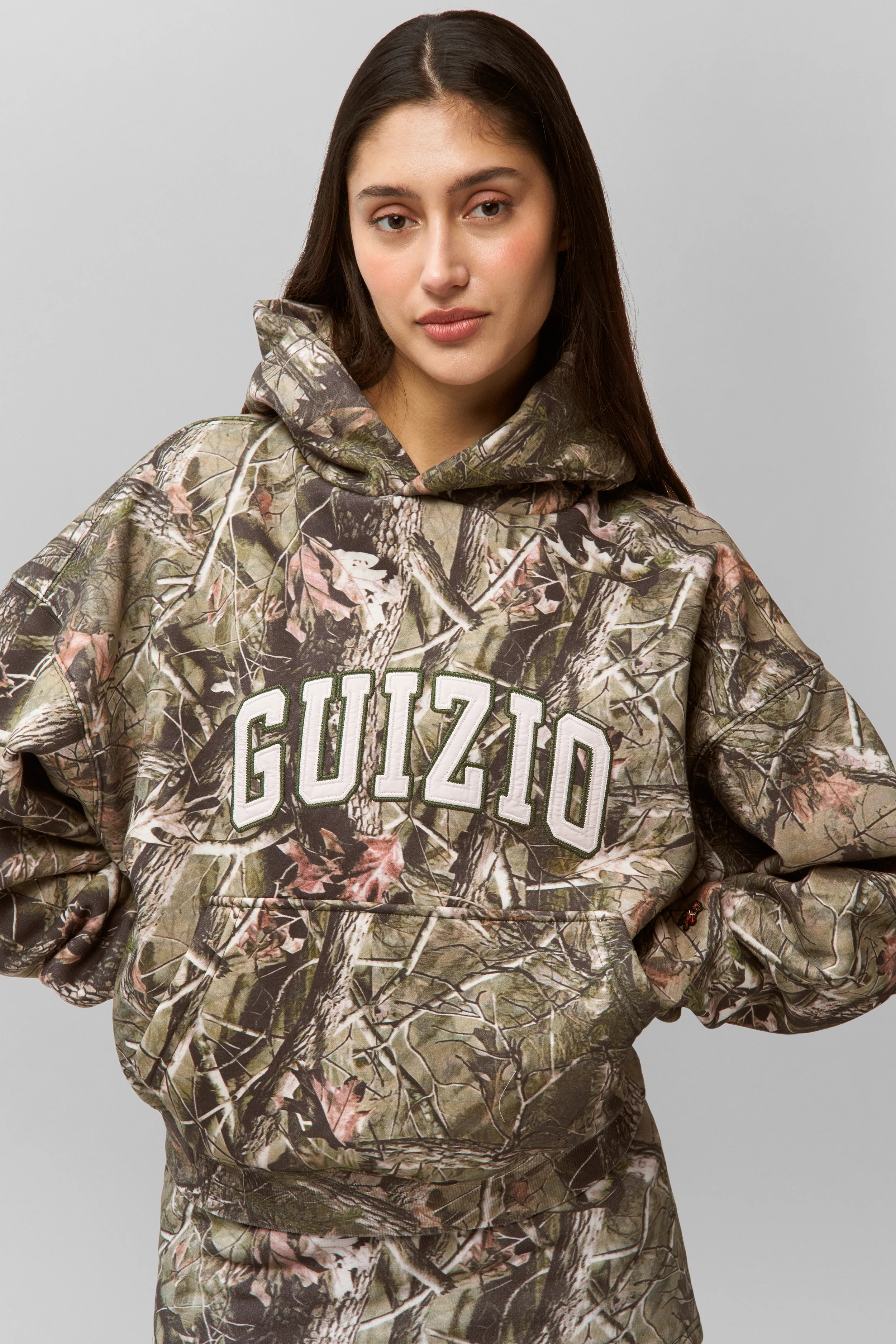 Guizio Pullover Hoodie - Image 8