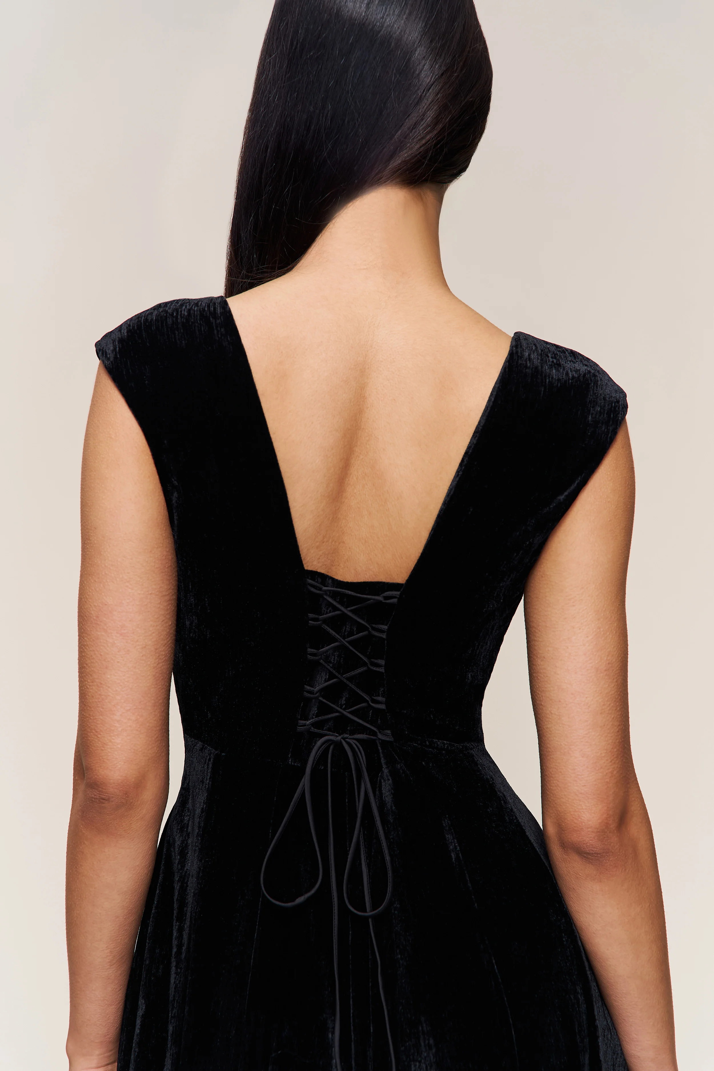 Leila Velvet Dress - Image 4