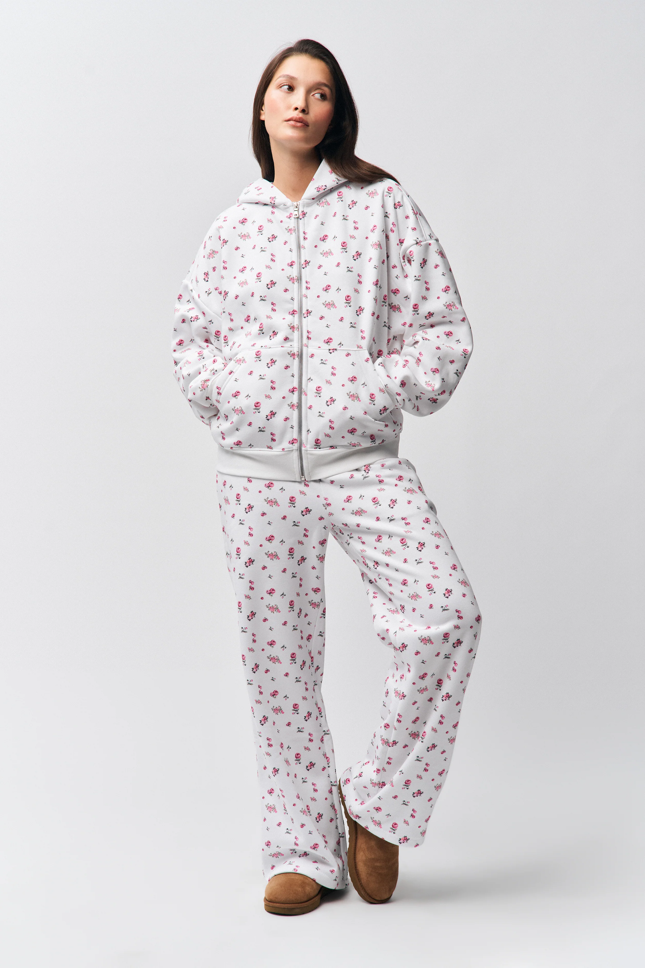 Relaxed Drawstring Sweatpant - Image 3