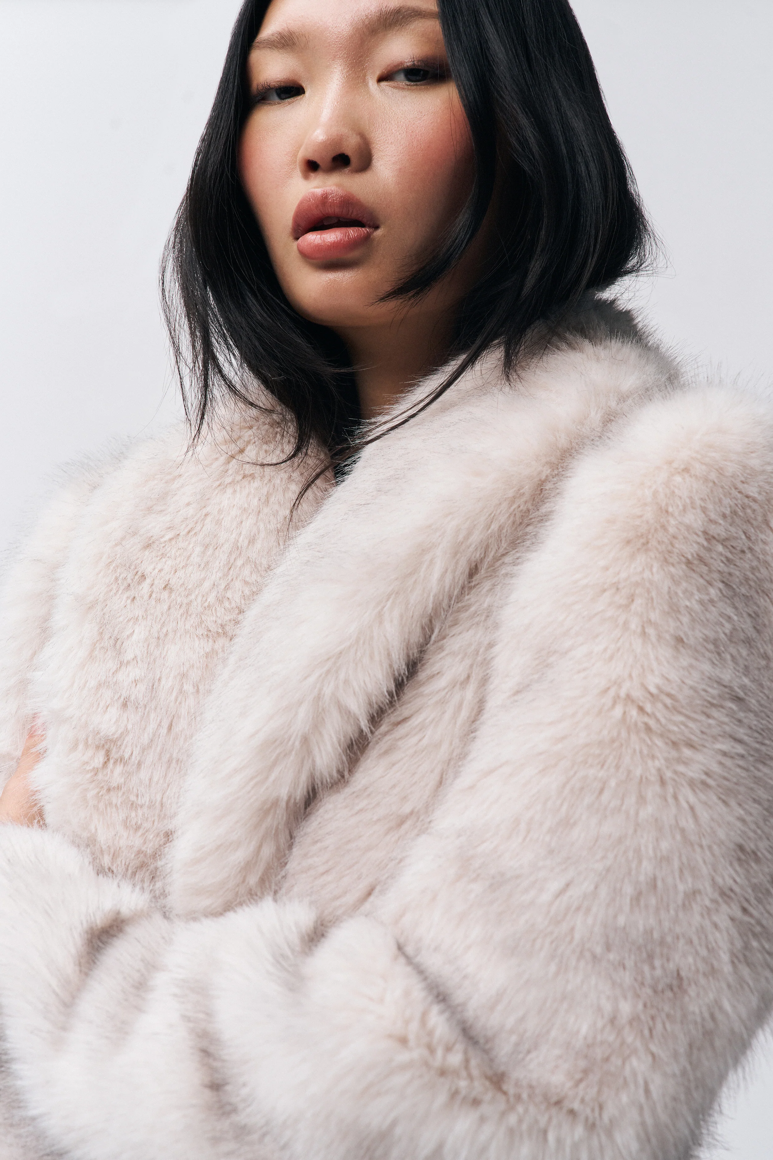 Roxie Faux Fur Coat - Image 3