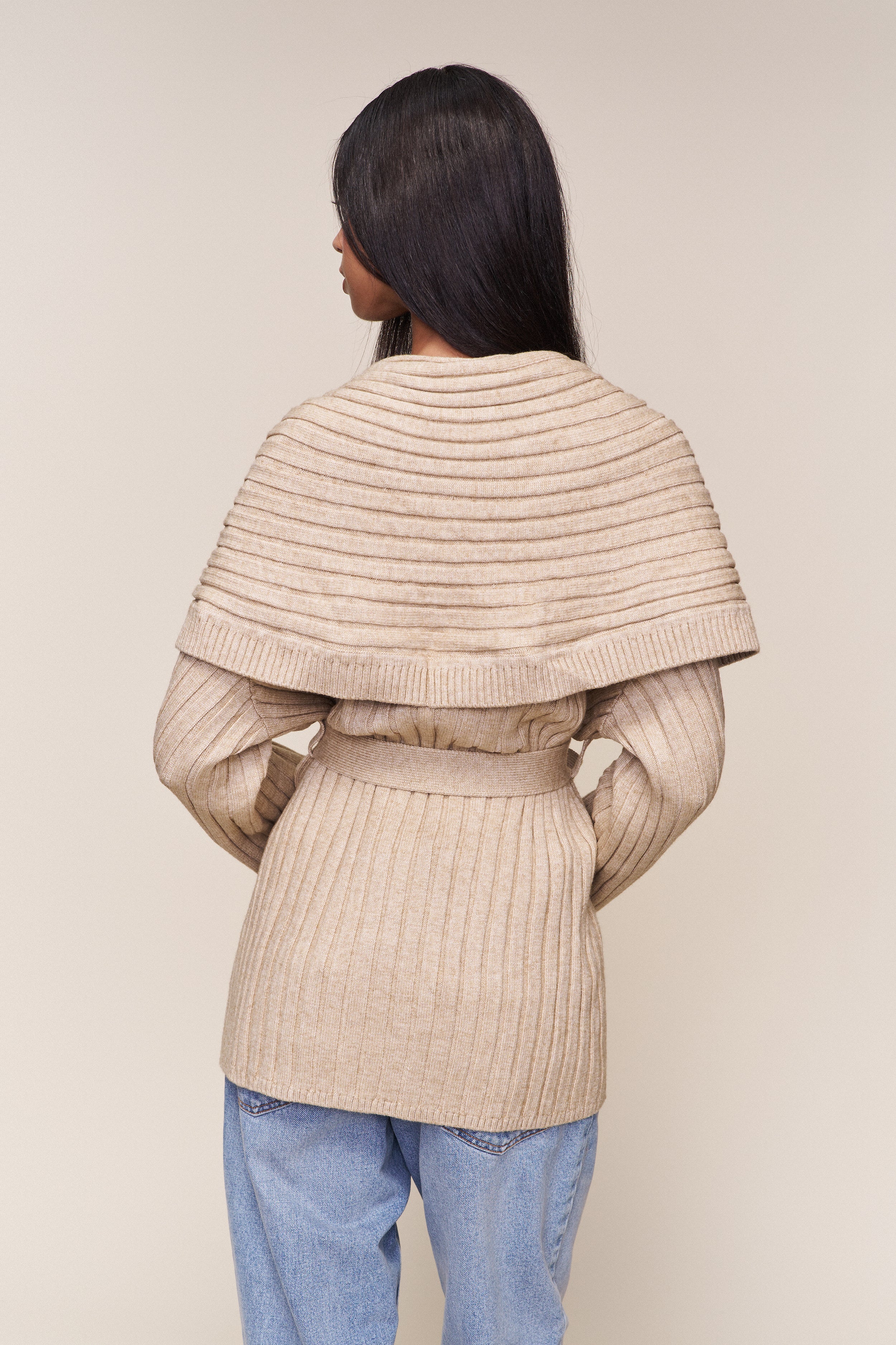 Tullia Slouchy Cardigan - Image 5
